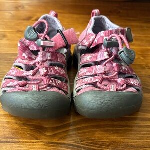 KEEN Kids' Pink and Dark Gray Sandals